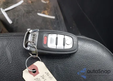 2013 Audi A4 2.0T Premium из США, поврежденный, VIN WAUDFAFL2DN018335